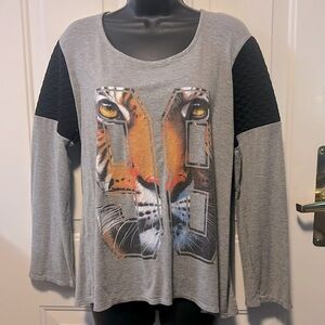 MYTH 🐅 GRAY/BLACK LONG SLEEVE COTTON BLEND (?) TIGER CAT TSHIRT TOP Women’s 1X